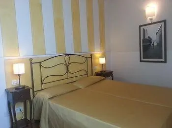 Готель Hotel Gambero